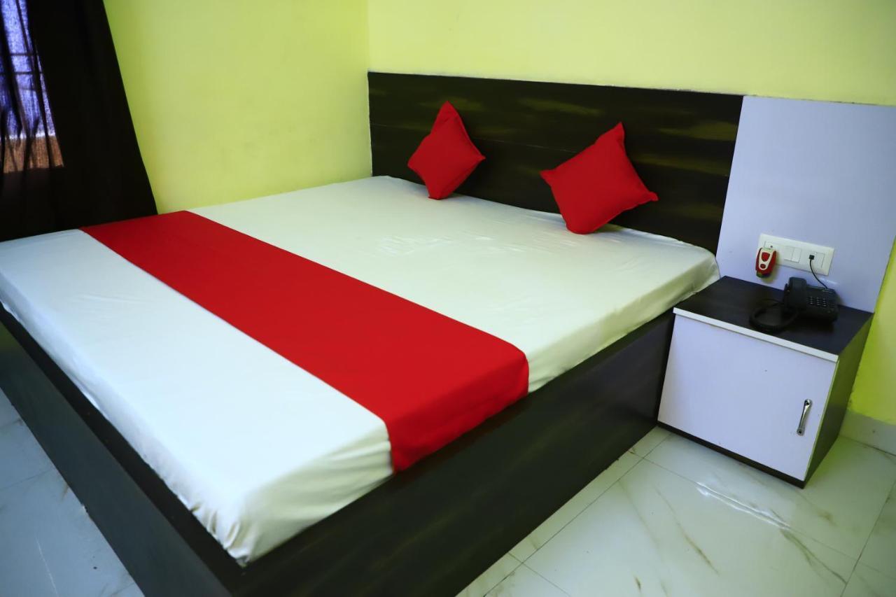 Shivraj Homestay Matura Exterior foto