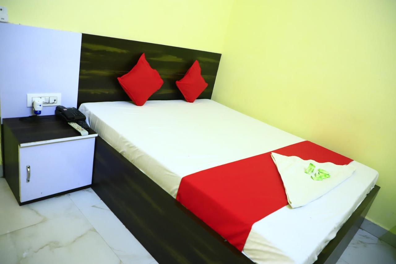 Shivraj Homestay Matura Exterior foto