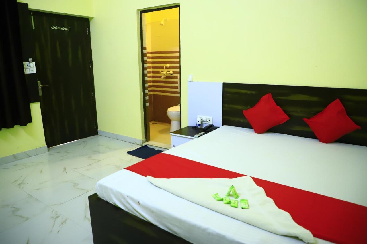 Shivraj Homestay Matura Exterior foto