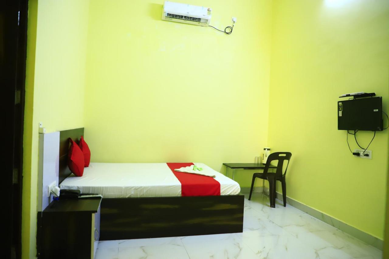 Shivraj Homestay Matura Exterior foto