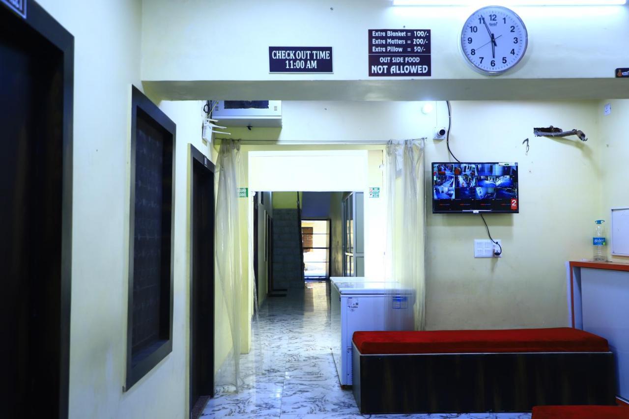 Shivraj Homestay Matura Exterior foto